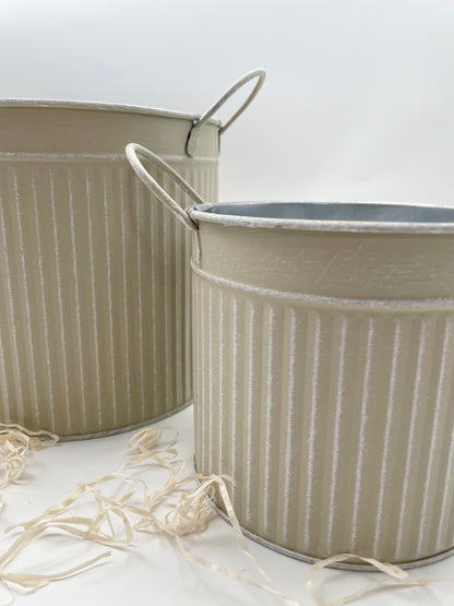 Zink-Übertopf in beige