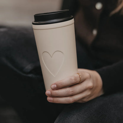 Eulenschnitt Kaffeebecher To Go Herz creme