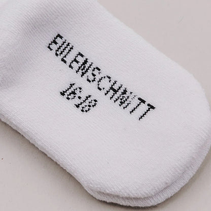 Eulenschnitt Babysocken Herz schwarz